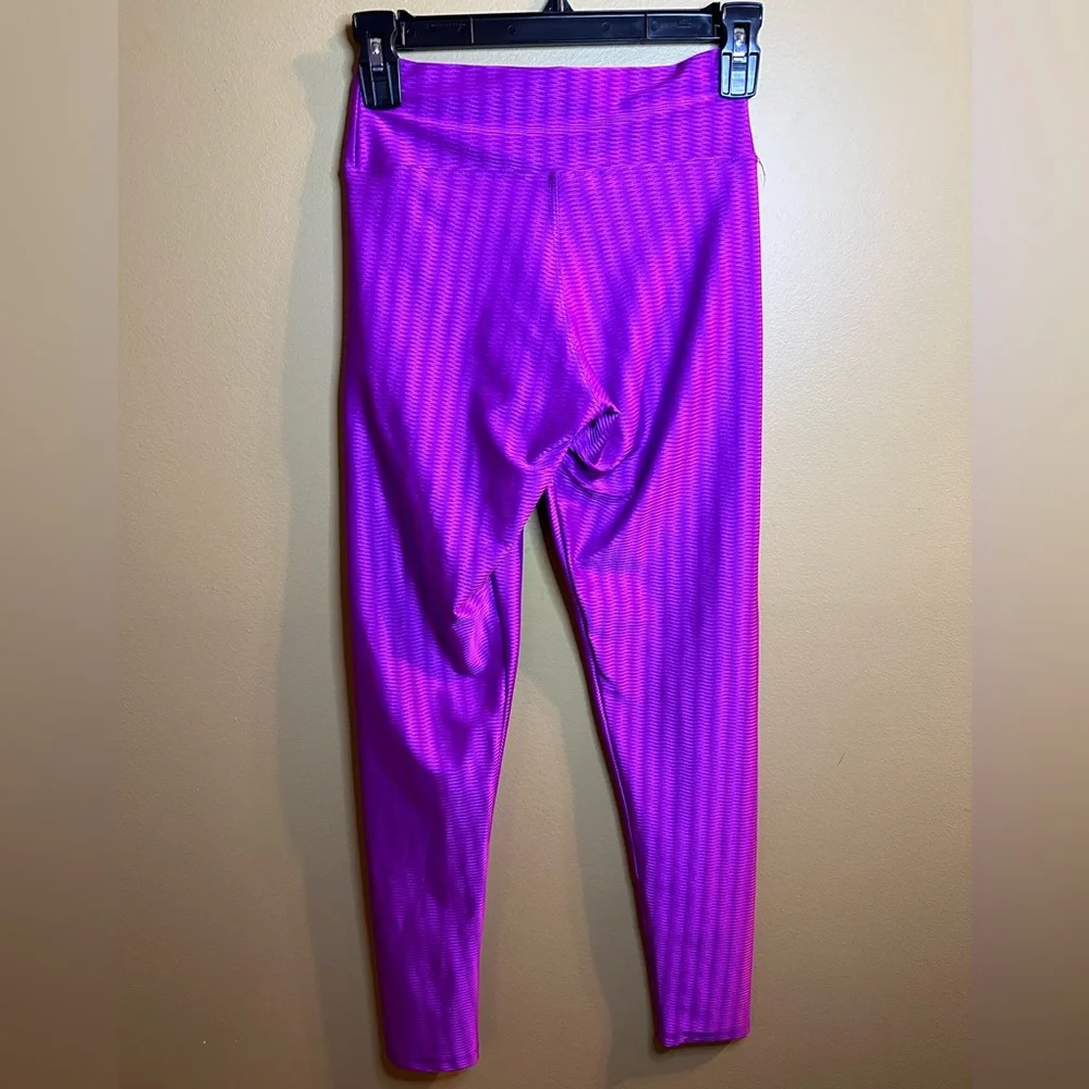 Lara Moda Leggings - Size M - Picture 4 of 5
